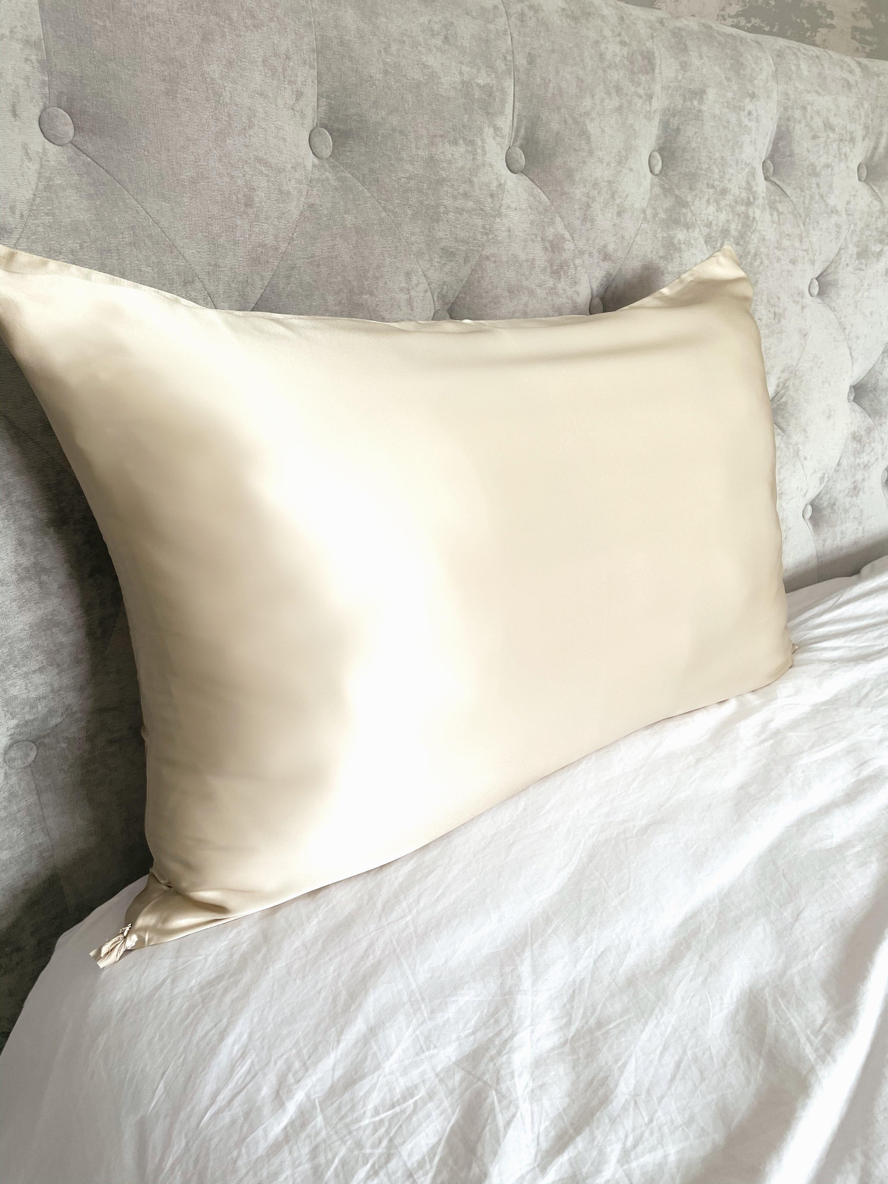 100% Mulberry Silk Pillowcase in Gold - Byeditstudio