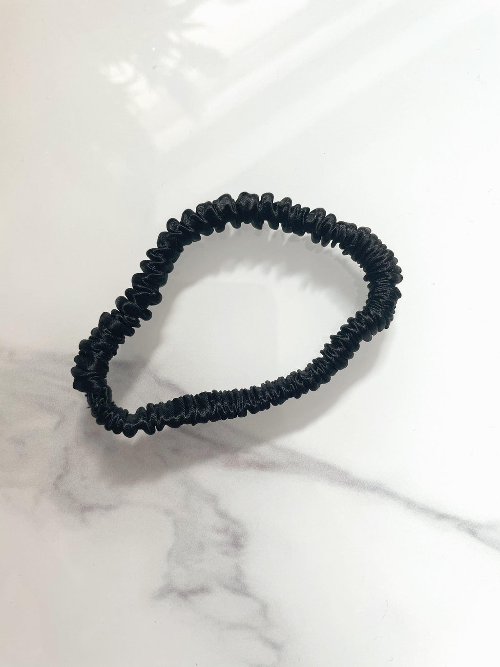 100% Mulberry Silk Skinny Scrunchie in Black Onyx - Byeditstudio